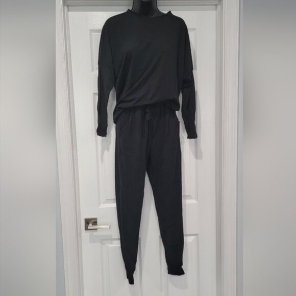 2 Piece Loungewear Set - Picture 5 of 6